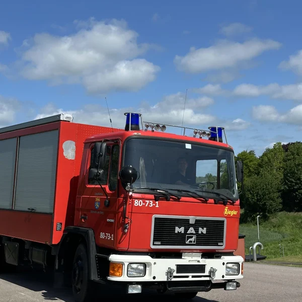 Brandbil nr2, kemutrustad till Ukraina